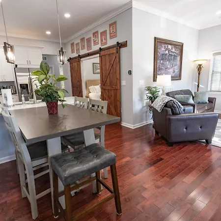 Remodeled Historic House Walkable To Everything Raleigh Exterior foto
