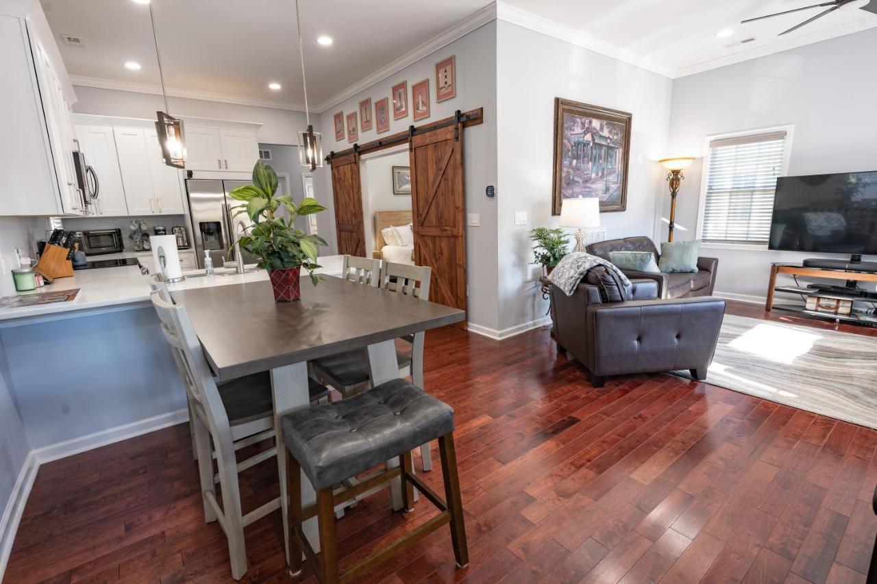 Remodeled Historic House Walkable To Everything * Raleigh