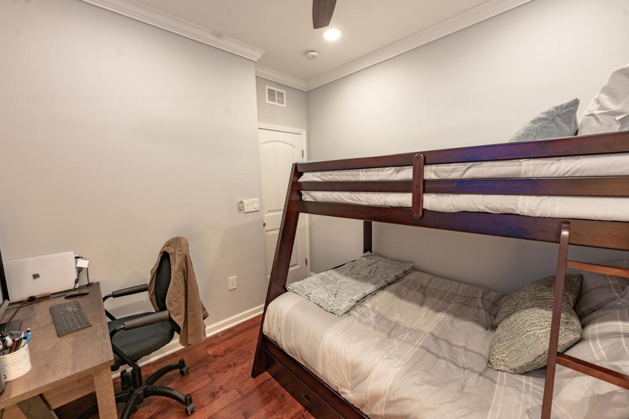 Remodeled Historic House Walkable To Everything Holiday home *